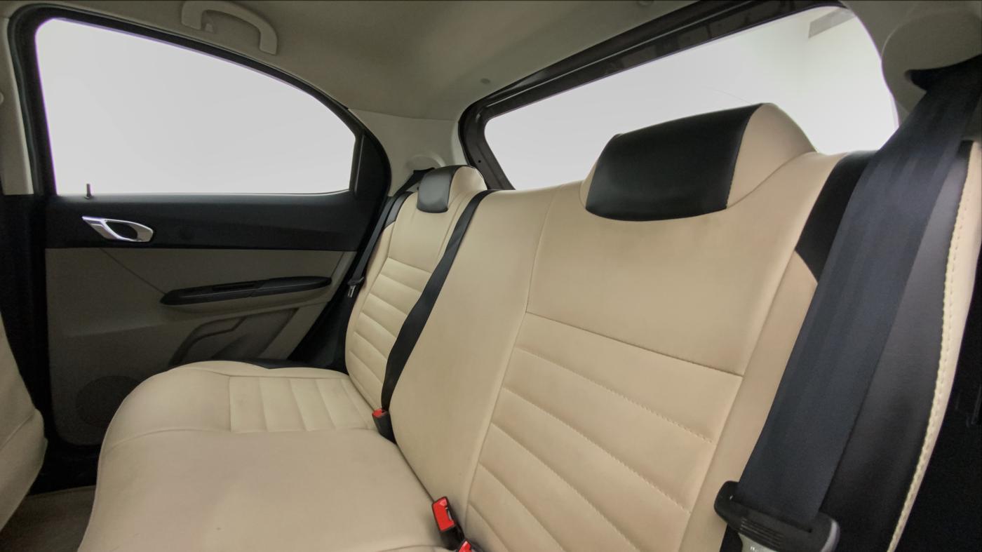 2018 Tata Tiago XZ 1.2 REVOTRON, Petrol, Manual, 45,826 km, Right Side Rear Door Cabin