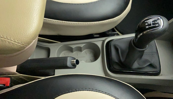 2018 Tata Tiago XZ 1.2 REVOTRON, Petrol, Manual, 45,826 km, Gear Lever