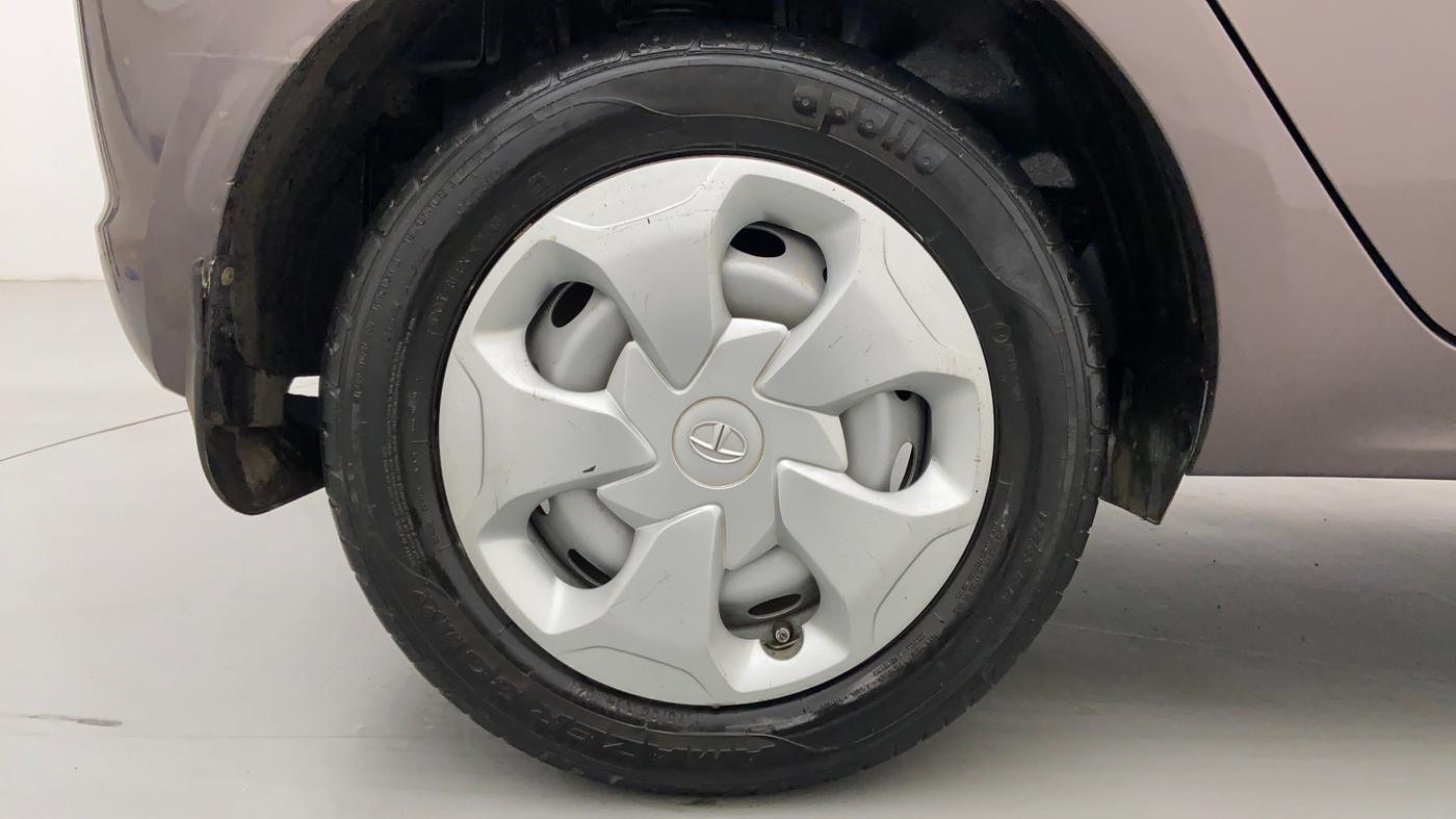 2018 Tata Tiago XZ 1.2 REVOTRON, Petrol, Manual, 45,826 km, Right Rear Wheel