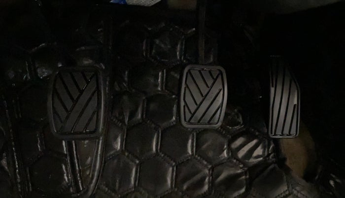 2019 Maruti Dzire LXI, Petrol, Manual, 52,179 km, Pedals