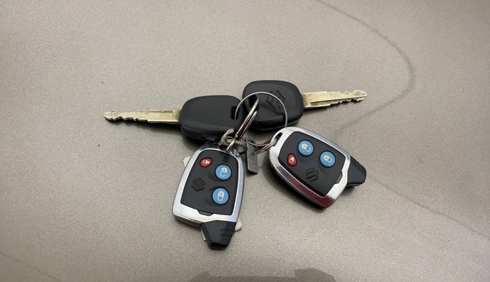 2019 Maruti Dzire LXI, Petrol, Manual, 52,179 km, Key Close Up