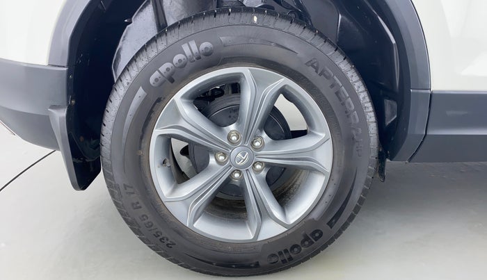 2021 Tata Harrier XZ 2.0L Kryotec, Diesel, Manual, 10,517 km, Right Rear Wheel