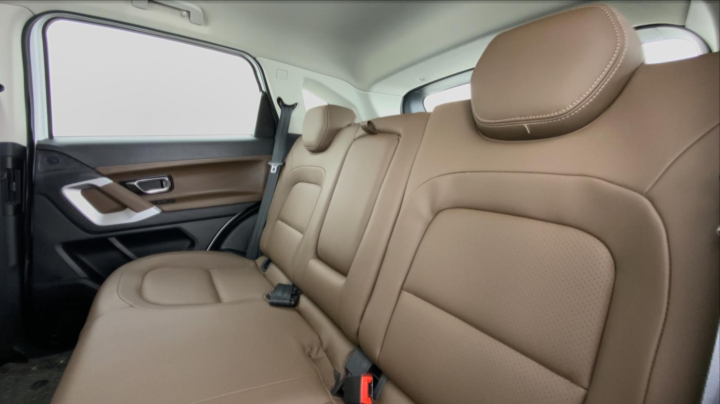 2021 Tata Harrier XZ 2.0L Kryotec, Diesel, Manual, 10,517 km, Right Side Rear Door Cabin