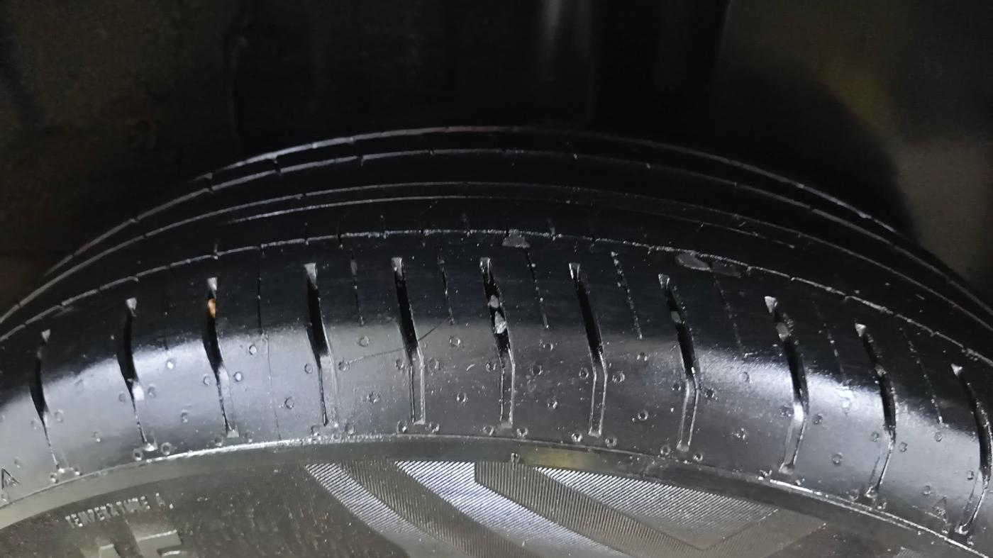 2022 Tata PUNCH PURE MT, Petrol, Manual, 30,710 km, Left Rear Tyre Tread