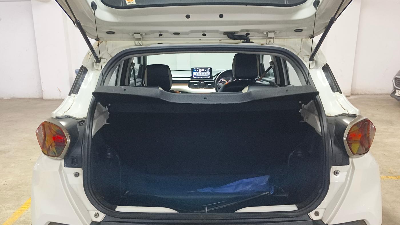 2022 Tata PUNCH PURE MT, Petrol, Manual, 30,710 km, Boot Inside