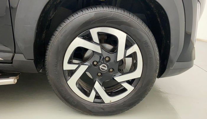 2022 Nissan MAGNITE XV PREMIUM, Petrol, Manual, 13,403 km, Right Front Wheel