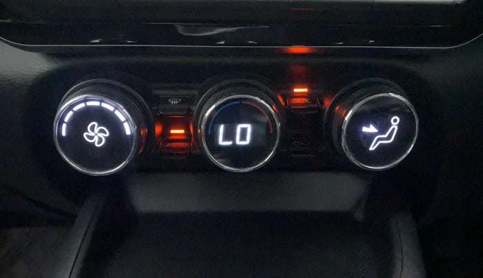 2022 Nissan MAGNITE XV PREMIUM, Petrol, Manual, 13,403 km, Automatic Climate Control