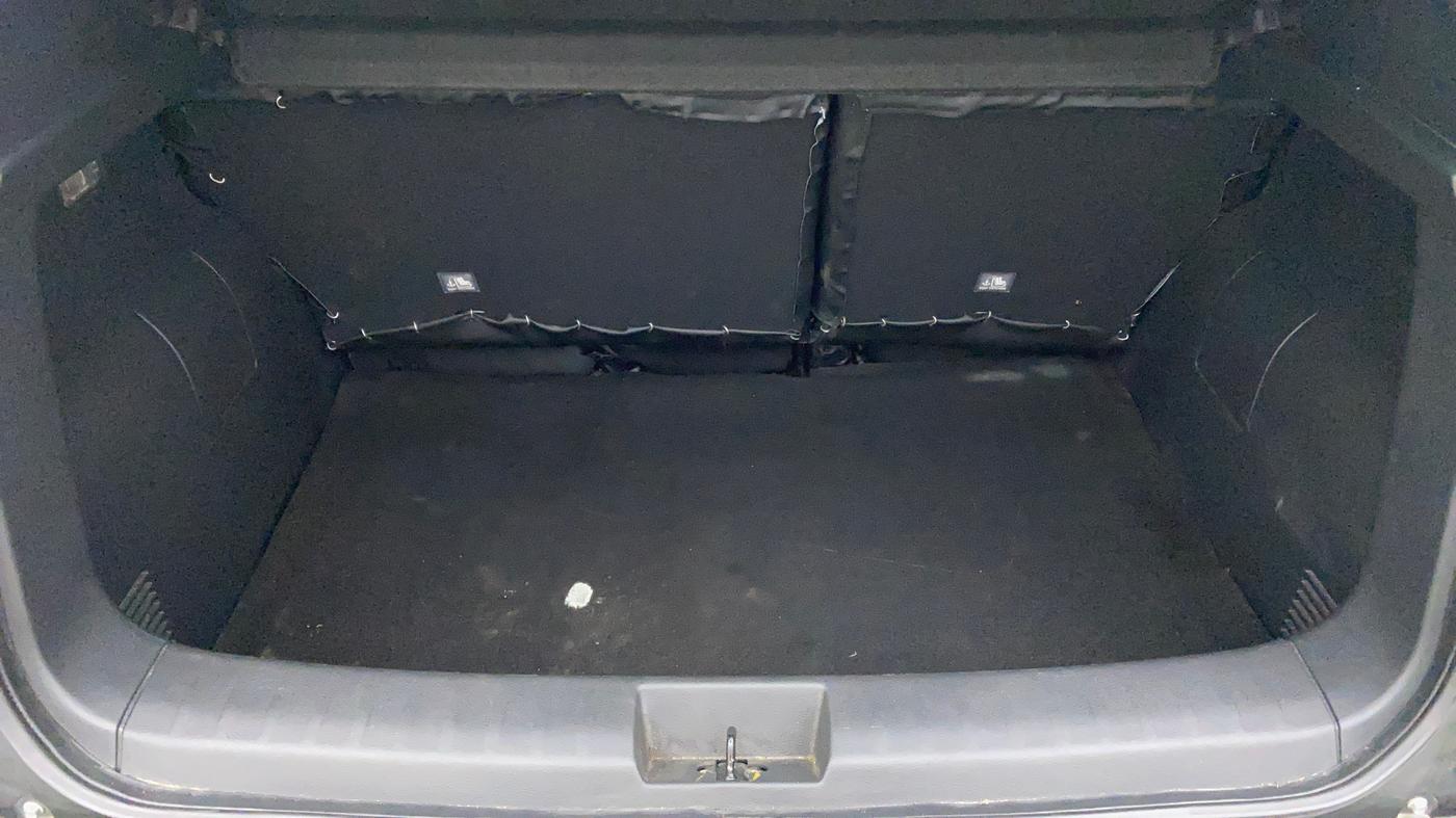 2022 Nissan MAGNITE XV PREMIUM, Petrol, Manual, 13,403 km, Boot Inside