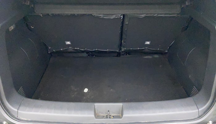 2022 Nissan MAGNITE XV PREMIUM, Petrol, Manual, 13,403 km, Boot Inside