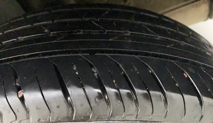 2022 Nissan MAGNITE XV PREMIUM, Petrol, Manual, 13,403 km, Left Rear Tyre Tread