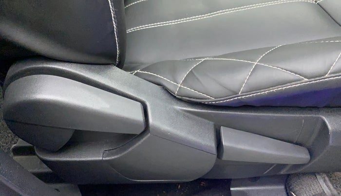 2022 Nissan MAGNITE XV PREMIUM, Petrol, Manual, 13,403 km, Driver Side Adjustment Panel