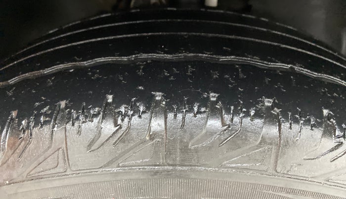 2019 Tata Harrier XZ 2.0L Kryotec, Diesel, Manual, 32,379 km, Right Front Tyre Tread