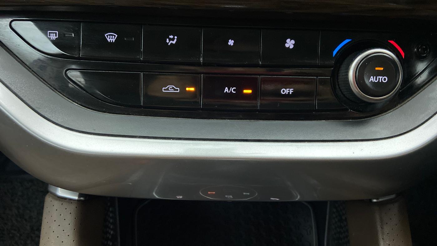 2019 Tata Harrier XZ 2.0L Kryotec, Diesel, Manual, 32,379 km, Automatic Climate Control
