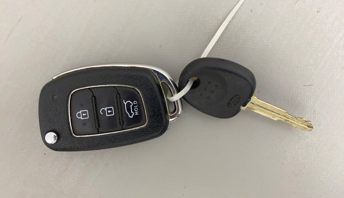 2016 Hyundai i20 Active 1.2 BASE, Petrol, Manual, 29,842 km, Key Close Up