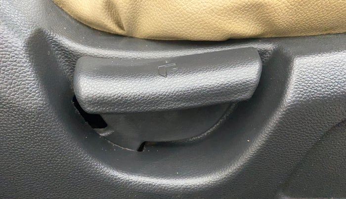 2016 Hyundai i20 Active 1.2 BASE, Petrol, Manual, 29,842 km, Driver Side Adjustment Panel