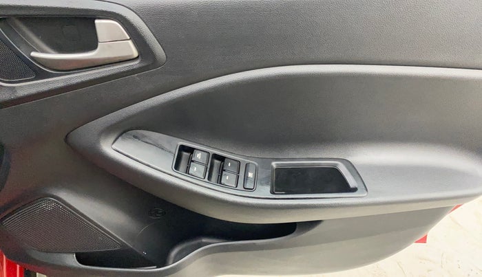 2016 Hyundai i20 Active 1.2 BASE, Petrol, Manual, 29,842 km, Driver Side Door Panels Control