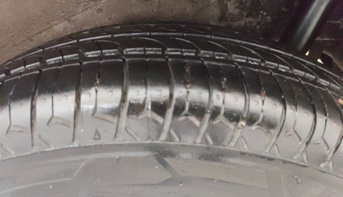 2018 Maruti Wagon R 1.0 LXI CNG, CNG, Manual, 52,906 km, Left Rear Tyre Tread
