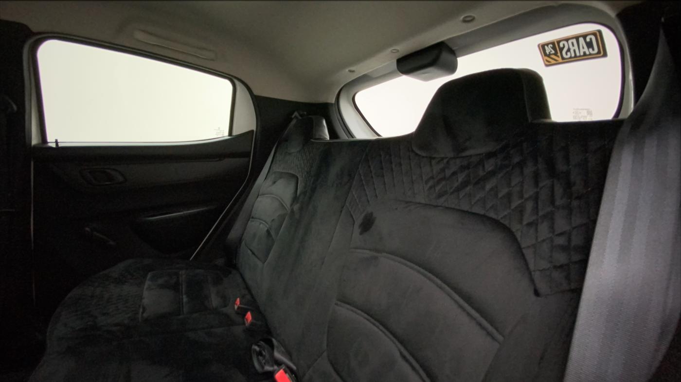 2017 Renault Kwid RXT 1.0 AMT (O), Petrol, Automatic, 46,878 km, Right Side Rear Door Cabin