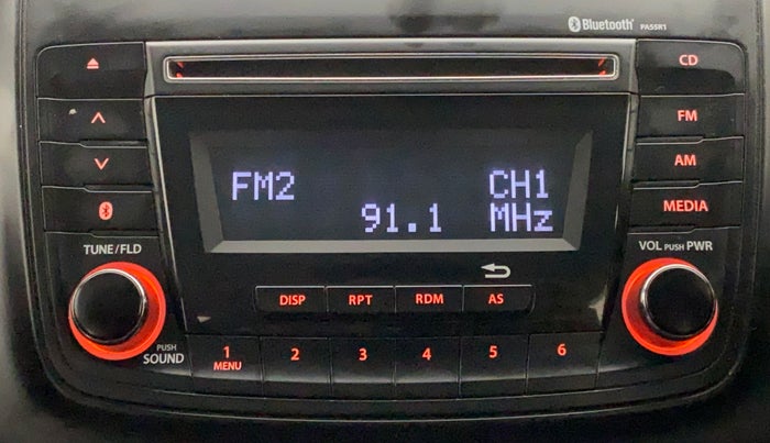 2018 Maruti Swift VXI, Petrol, Manual, 37,330 km, Infotainment System