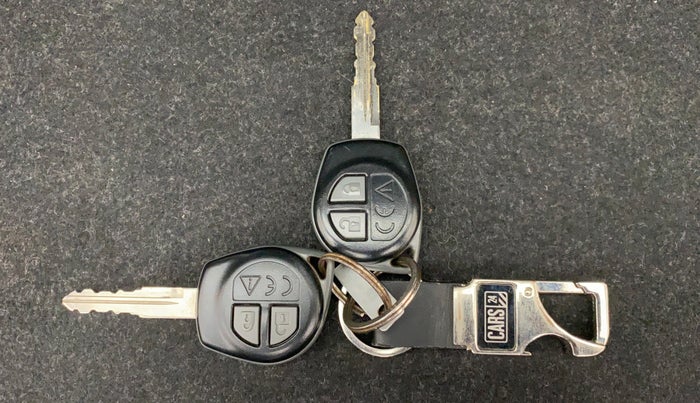 2018 Maruti Swift VXI, Petrol, Manual, 37,330 km, Key Close Up
