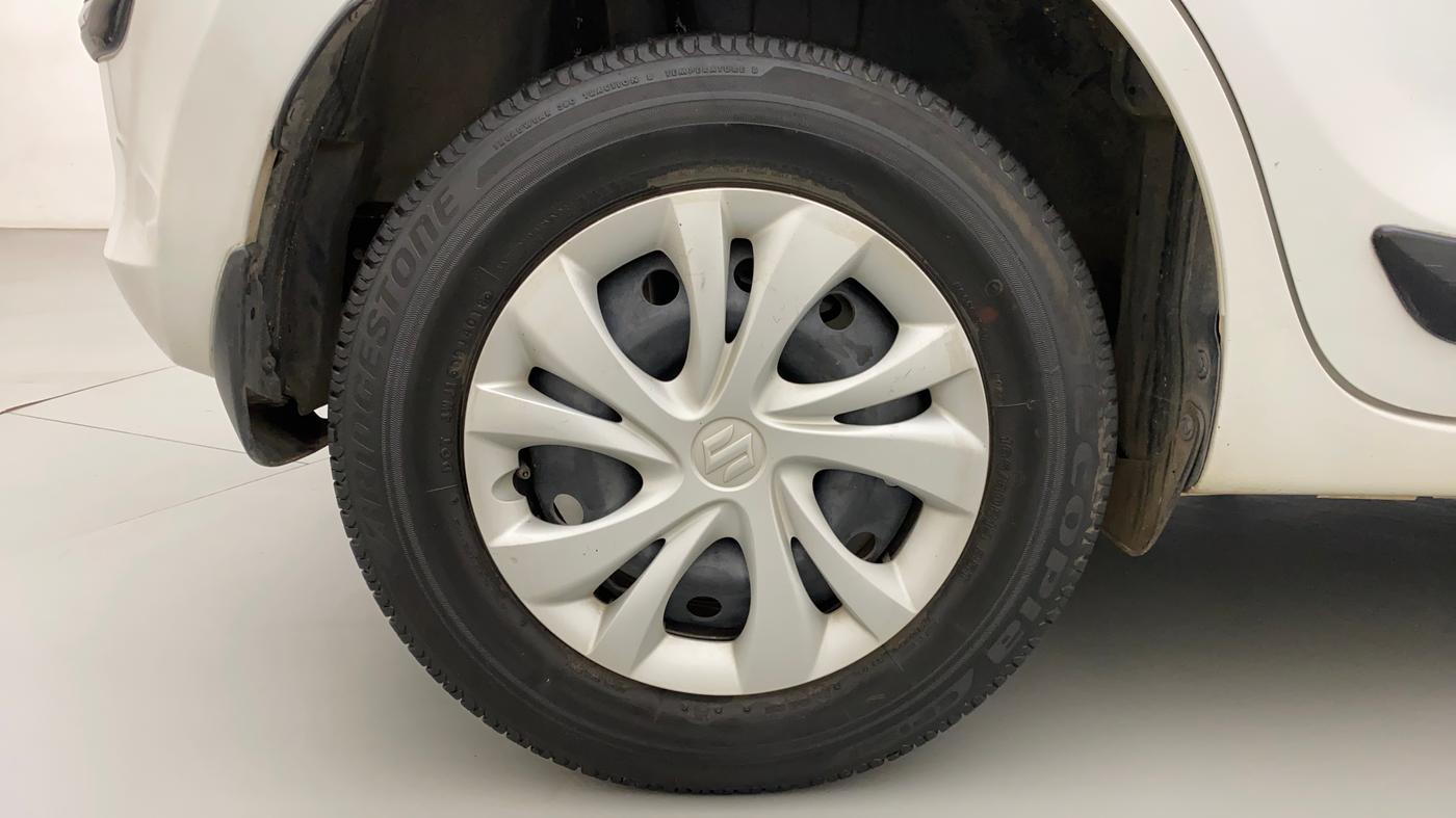 2018 Maruti Swift VXI, Petrol, Manual, 37,330 km, Right Rear Wheel
