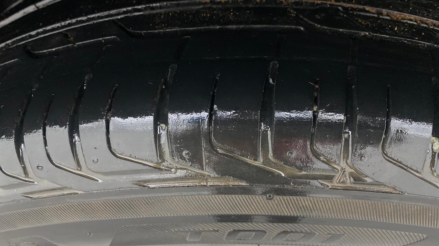 2023 Tata NEXON XMA SUNROOF PETROL, Petrol, Automatic, 98,342 km, Right Rear Tyre Tread