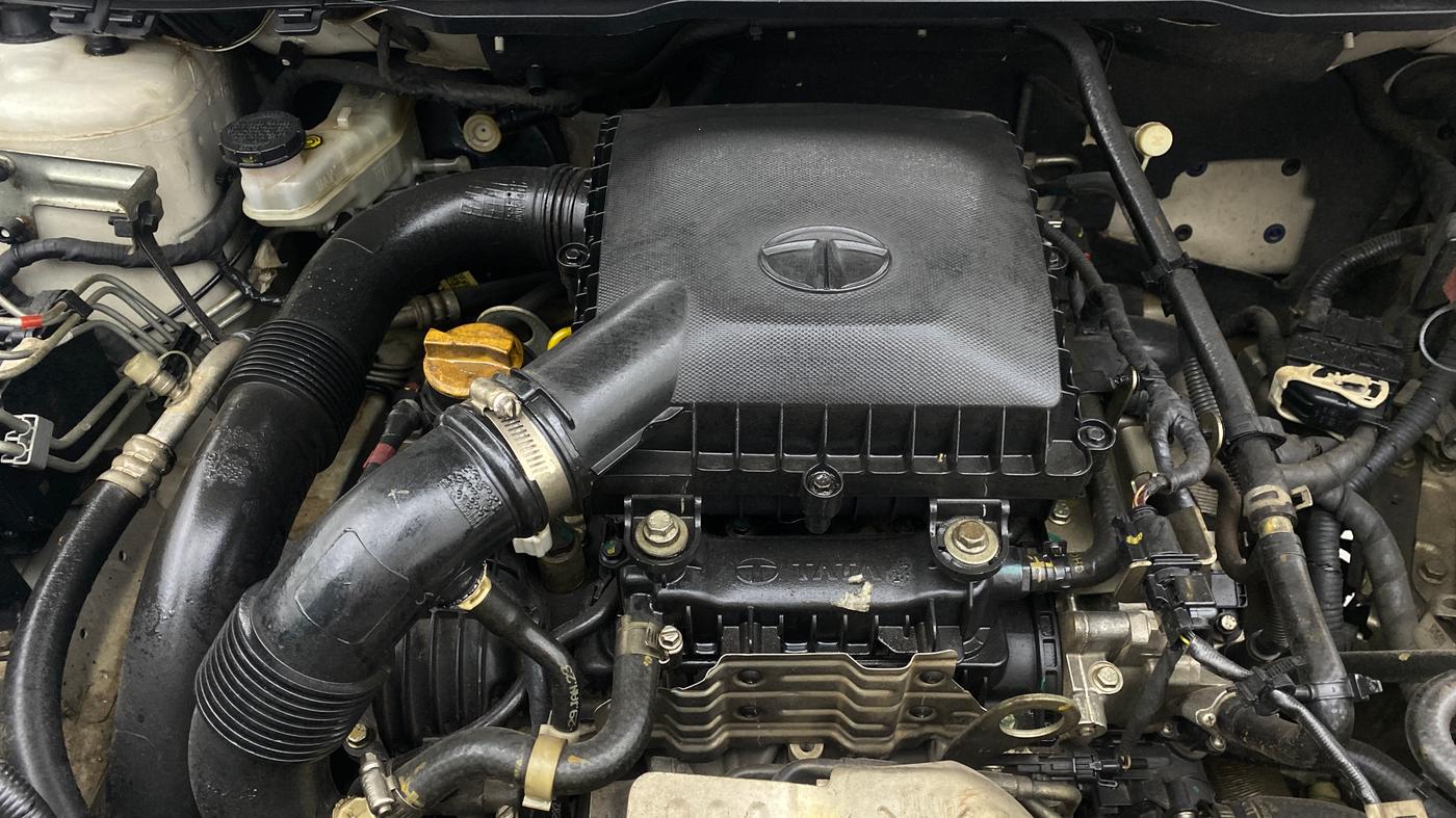 2023 Tata NEXON XMA SUNROOF PETROL, Petrol, Automatic, 98,342 km, Engine View