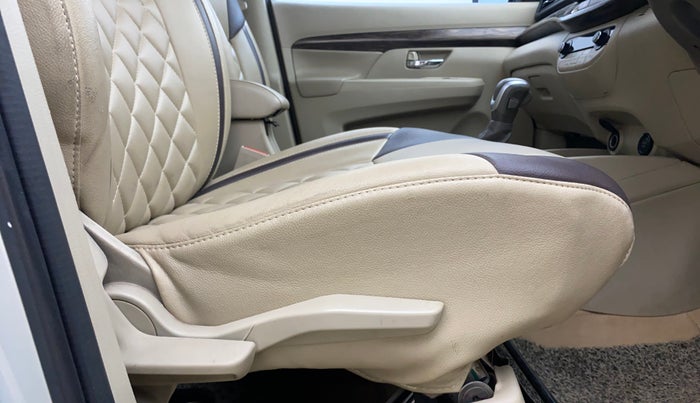 2019 Maruti Ertiga ZXI AT SHVS, Petrol, Automatic, 65,456 km, Driver Side Adjustment Panel