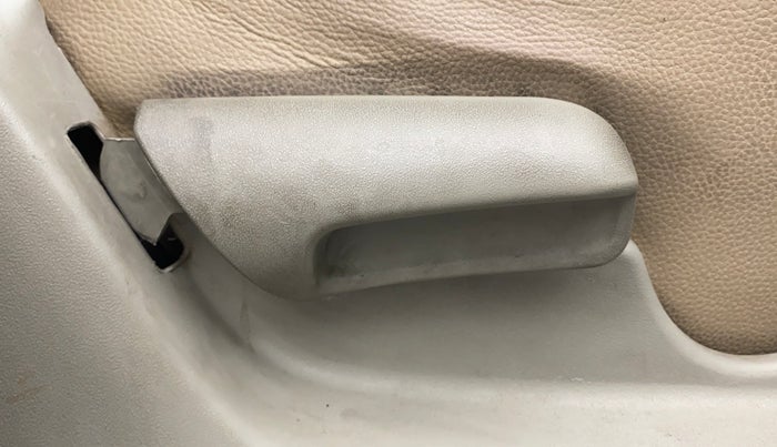 2016 Maruti Celerio VXI, Petrol, Manual, 36,882 km, Driver Side Adjustment Panel