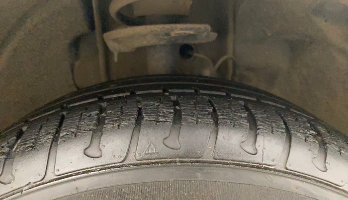 2018 Tata Tiago XZ PETROL, Petrol, Manual, 41,471 km, Right Front Tyre Tread
