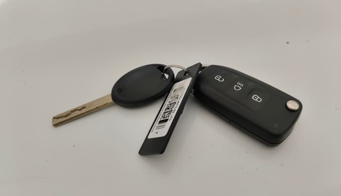 2023 Tata NEXON XM PLUS SUNROOF PETROL, Petrol, Manual, 45,577 km, Key Close Up