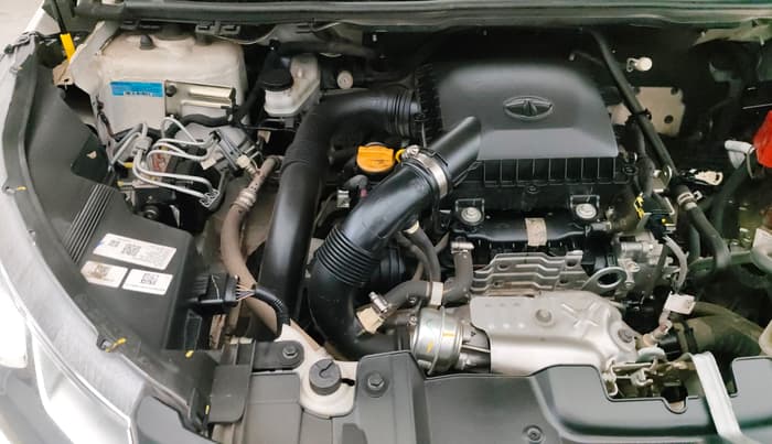 2023 Tata NEXON XM PLUS SUNROOF PETROL, Petrol, Manual, 45,577 km, Engine View - Right