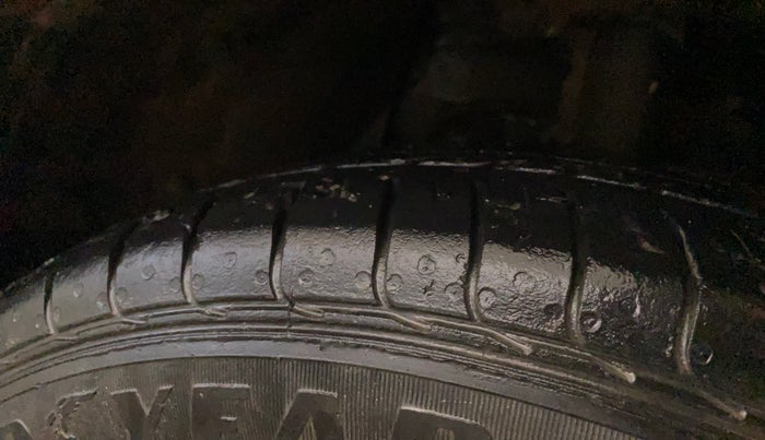 2021 Tata NEXON XM SUNROOF PETROL, Petrol, Manual, 37,103 km, Right Front Tyre Tread