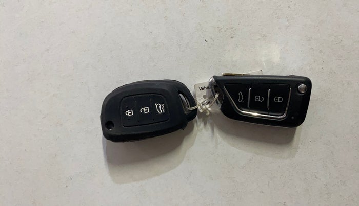 2016 Hyundai i20 Active 1.2 S, Petrol, Manual, 53,323 km, Key Close Up