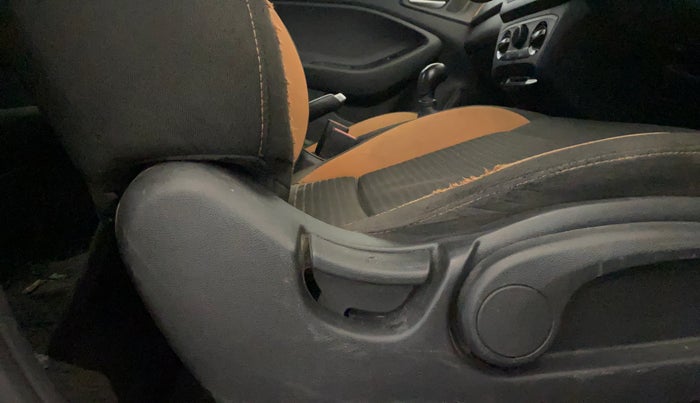 2016 Hyundai i20 Active 1.2 S, Petrol, Manual, 53,323 km, Driver Side Adjustment Panel