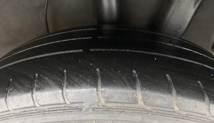 2020 Hyundai AURA SX 1.2 (O), Petrol, Manual, 59,429 km, Left Rear Tyre Tread