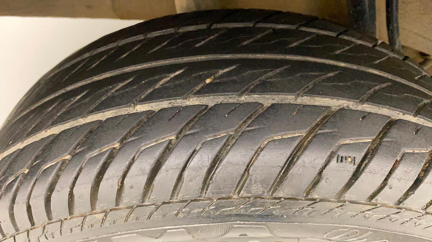 2018 Renault Kwid RXT 0.8, Petrol, Manual, 35,966 km, Right Rear Tyre Tread