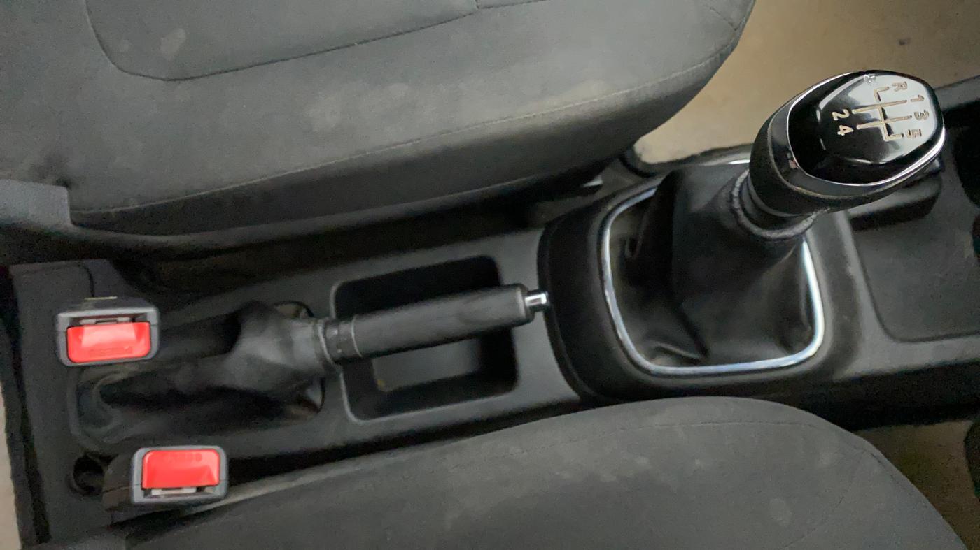 2018 Renault Kwid RXT 0.8, Petrol, Manual, 35,966 km, Gear Lever
