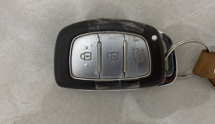 2015 Hyundai Elite i20 SPORTZ 1.4 (O) CRDI, Diesel, Manual, 71,812 km, Key Close Up