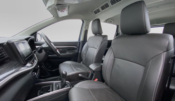 2019 Maruti XL6 ALPHA SHVS  MT, Petrol, Manual, 17,470 km, Right Side Front Door Cabin