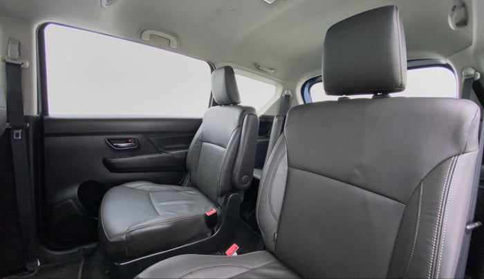 2019 Maruti XL6 ALPHA SHVS  MT, Petrol, Manual, 17,470 km, Right Side Rear Door Cabin