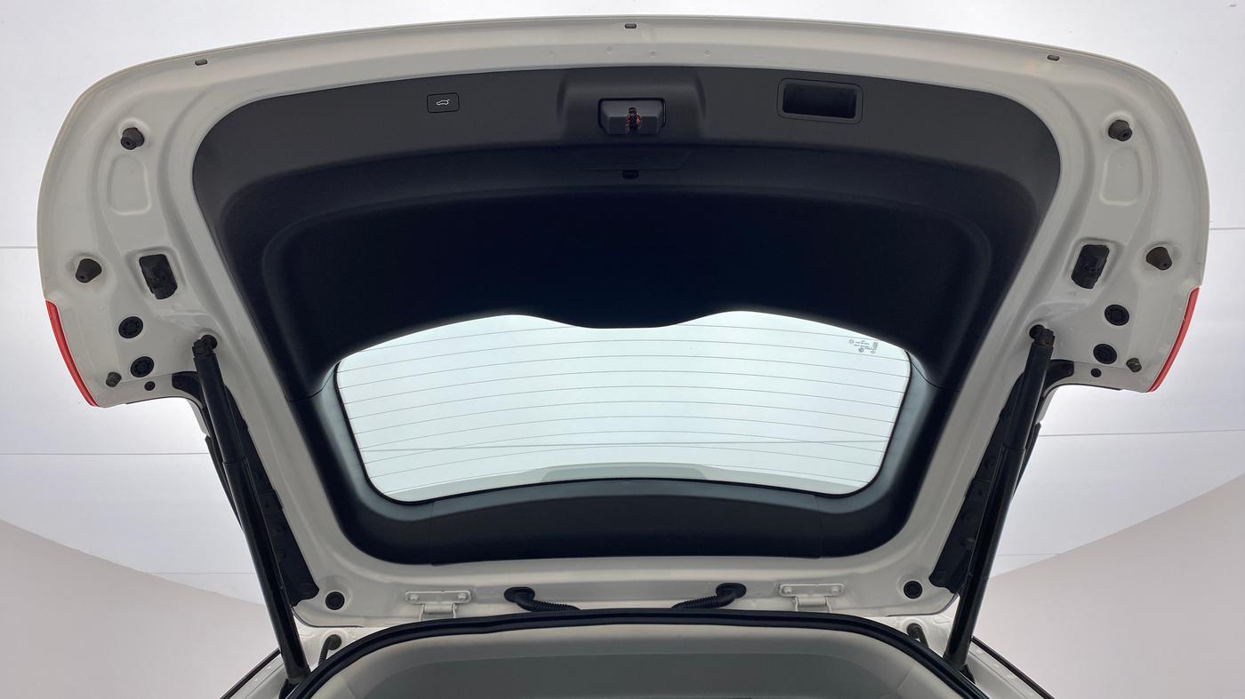 2021 MG HECTOR SHARP DCT PETROL, Petrol, Automatic, 8,832 km, Boot Door Open