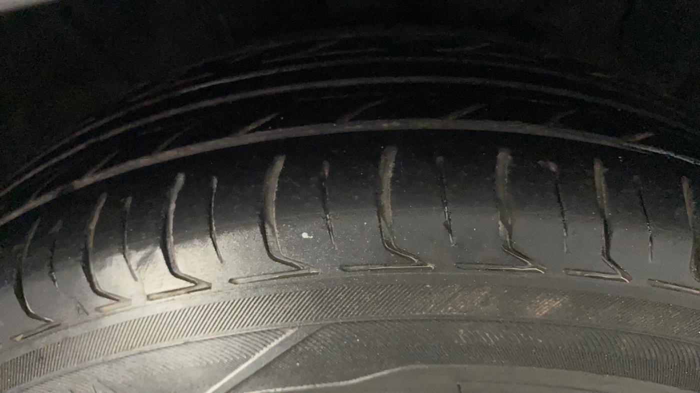 2018 Hyundai NEW SANTRO SPORTZ MT, Petrol, Manual, 94,412 km, Right Front Tyre Tread
