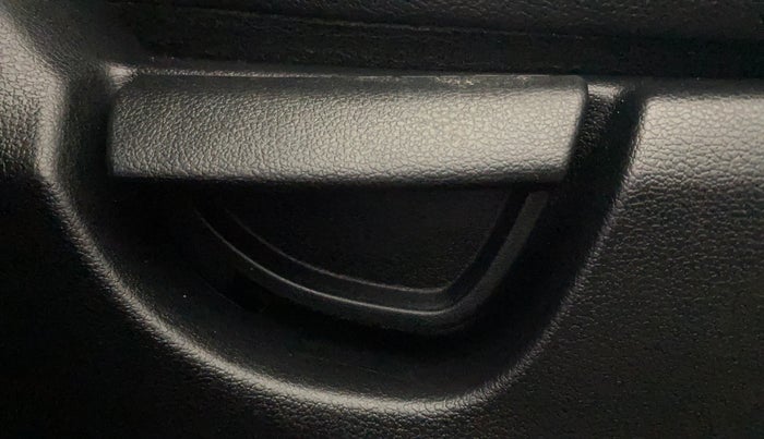 2018 Hyundai NEW SANTRO SPORTZ MT, Petrol, Manual, 94,399 km, Driver Side Adjustment Panel