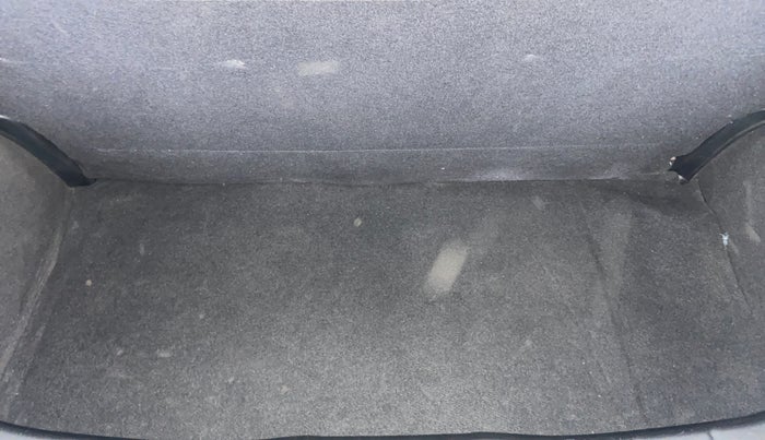 2018 Hyundai NEW SANTRO SPORTZ MT, Petrol, Manual, 94,399 km, Boot Inside