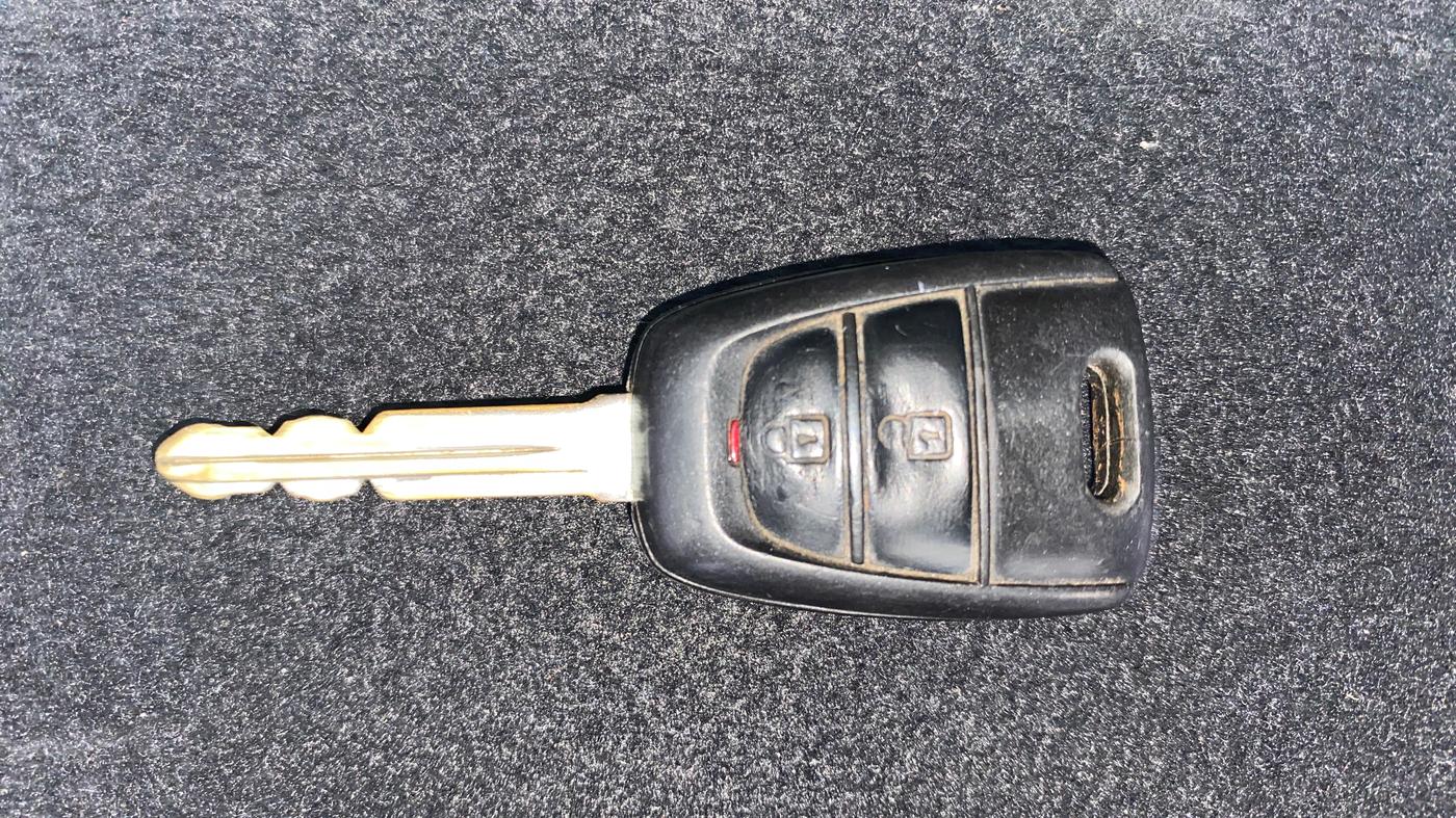 2018 Hyundai NEW SANTRO SPORTZ MT, Petrol, Manual, 94,412 km, Key Close Up