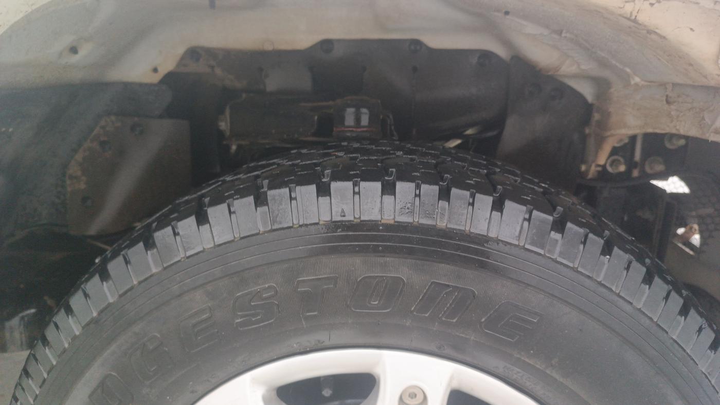 2021 Mahindra Bolero B6 (O), Diesel, Manual, 34,805 km, Right Front Tyre Tread
