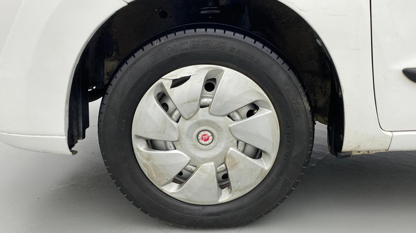 2012 Maruti Wagon R 1.0 LXI, CNG, Manual, 72,983 km, Left Front Wheel