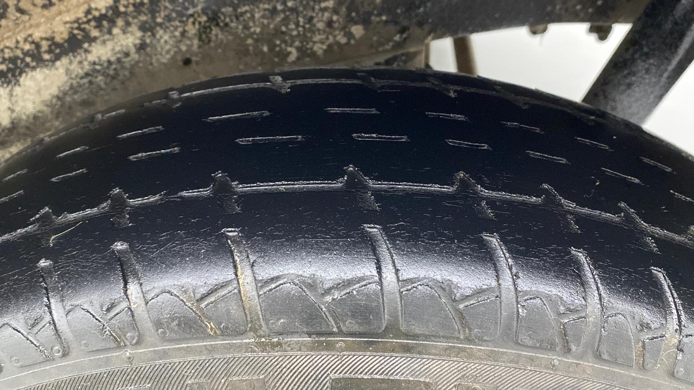 2012 Maruti Wagon R 1.0 LXI, CNG, Manual, 72,983 km, Left Rear Tyre Tread