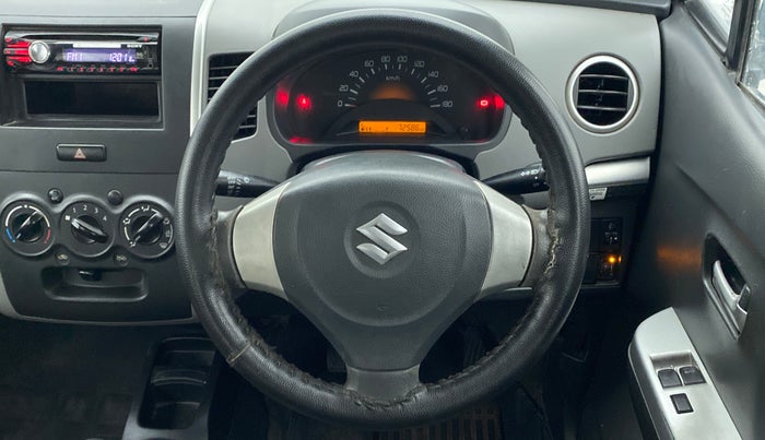2012 Maruti Wagon R 1.0 LXI, CNG, Manual, 72,983 km, Steering Wheel Close Up